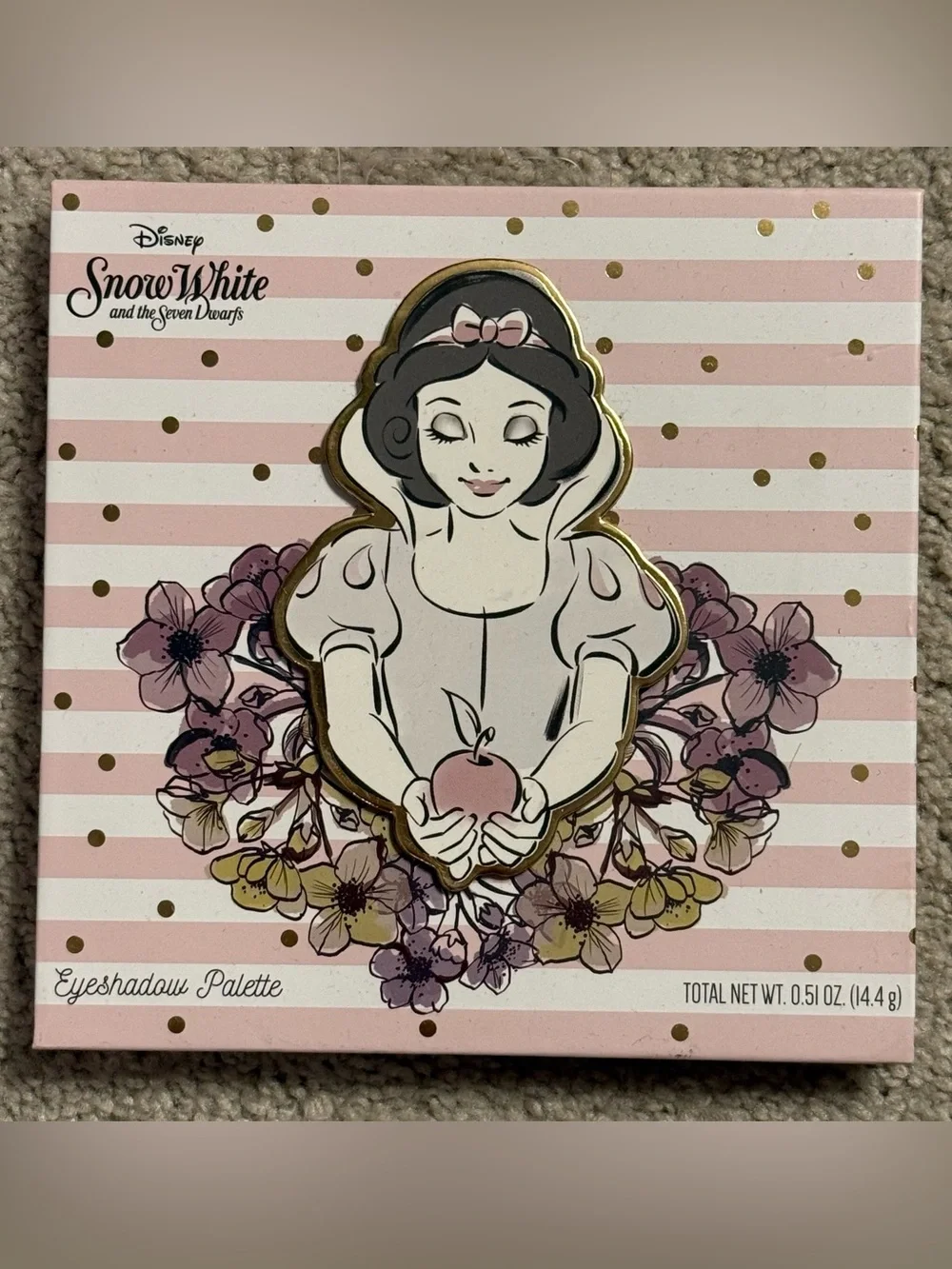 Disney's Snow White And The Seven Dwarfs - 12 Color Eyeshadow Palette - New